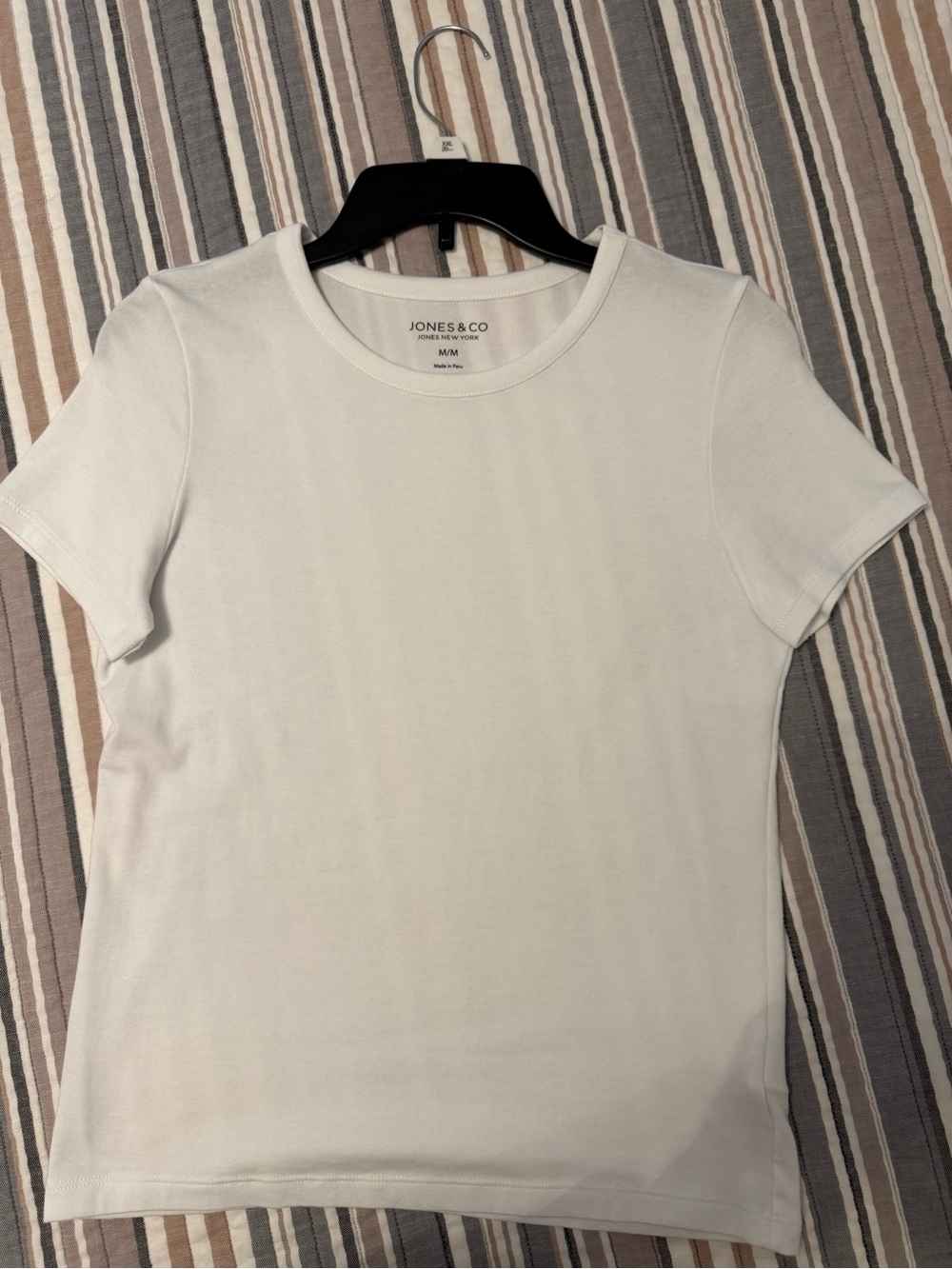 Jones New York White Short Sleeve Crewneck Tee